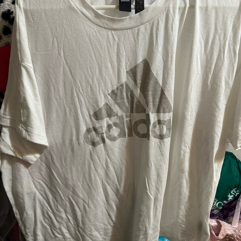 Adidas tshirt
